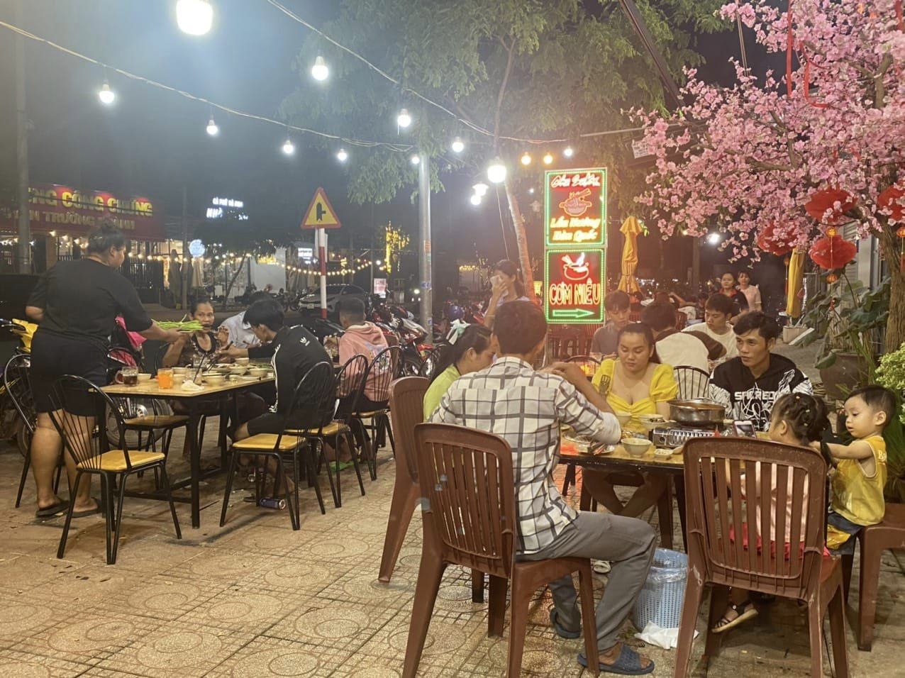 cơm niêu chu suky đồng xoài cơm niêu đồng xoài